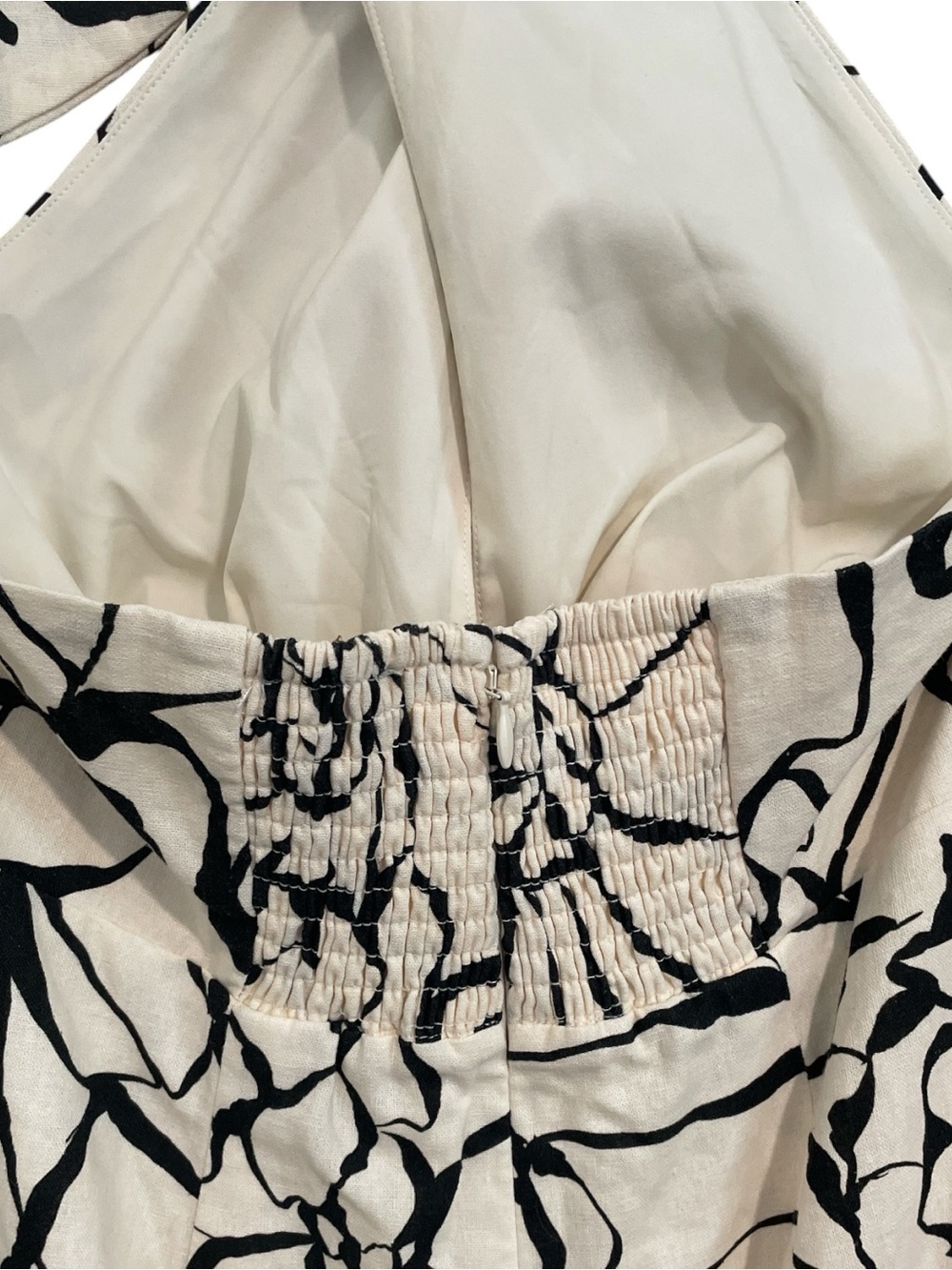 ANTONIO MELANI X M.G.
Style Black/Cream Halter
Midi Dress w/ raffia Fringe sz 6 - Picture 8 of 14